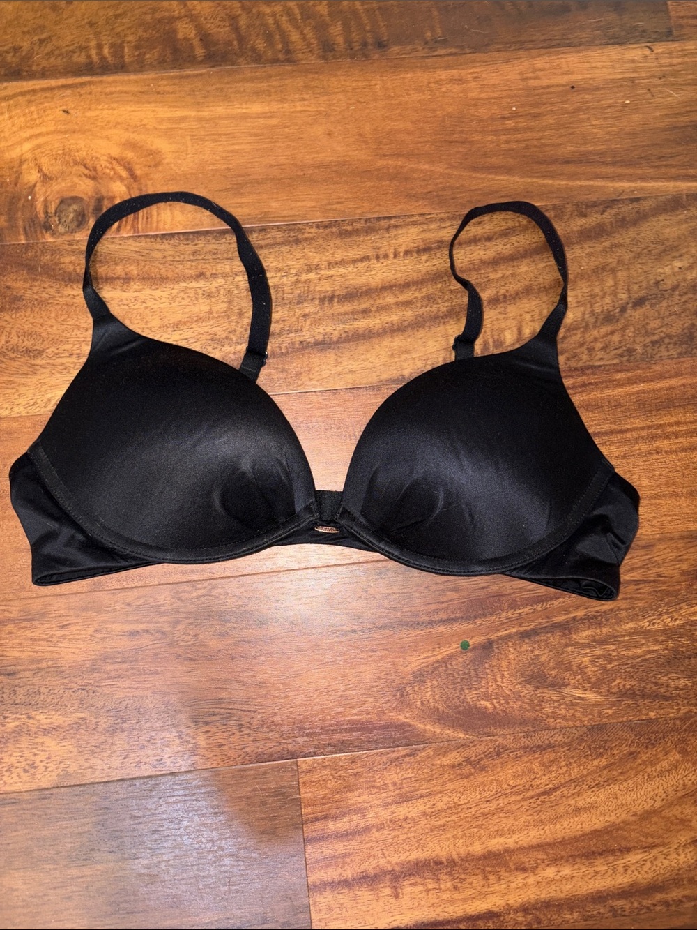 Victoria's Secret Black Push-Up Padded T-Shirt Plunge Bra 38 B